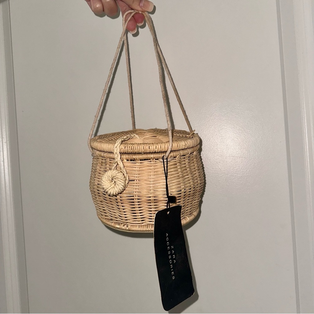 ZARA Raffia Basket - Picture 3 of 8
